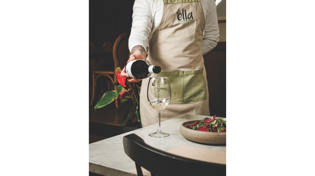 Ella Urban Greek Cuisine: Αγαπημένες γεύσεις μέσα στην απόλυτη χριστουγεννιάτικη ατμόσφαιρα 