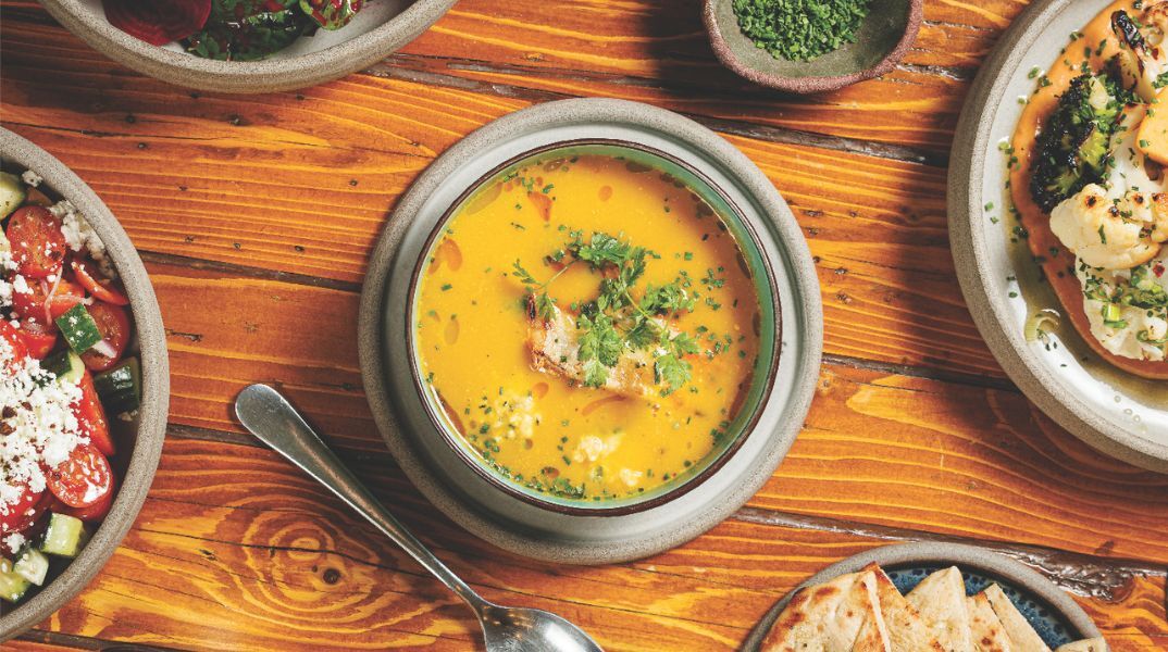 Ella Urban Greek Cuisine: Αγαπημένες γεύσεις μέσα στην απόλυτη χριστουγεννιάτικη ατμόσφαιρα 