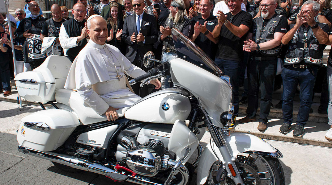 Καρδινάλιος Ρόμπερτ Πρέβοστ: Πάπας Λέων ΙΔ’