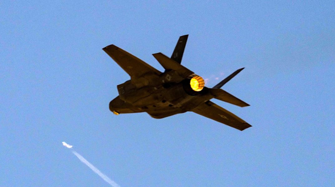 Οι ΗΠΑ πραγματοποίησαν εκτεταμένα πλήγματα κατά του Ισλαμικού Κράτους στη Συρία, ως αντίποινα για την επίθεση με νεκρούς Αμερικανούς στρατιώτες.