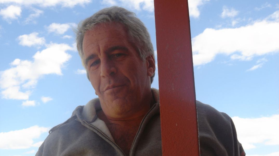 Έγγραφα του FBI για τον Τζέφρι Έπσταϊν: Ζητούσε ανήλικα κορίτσια με συγκεκριμένα χαρακτηριστικά και απαιτούσε ταυτότητες για να επιβεβαιώνει την ηλικία.