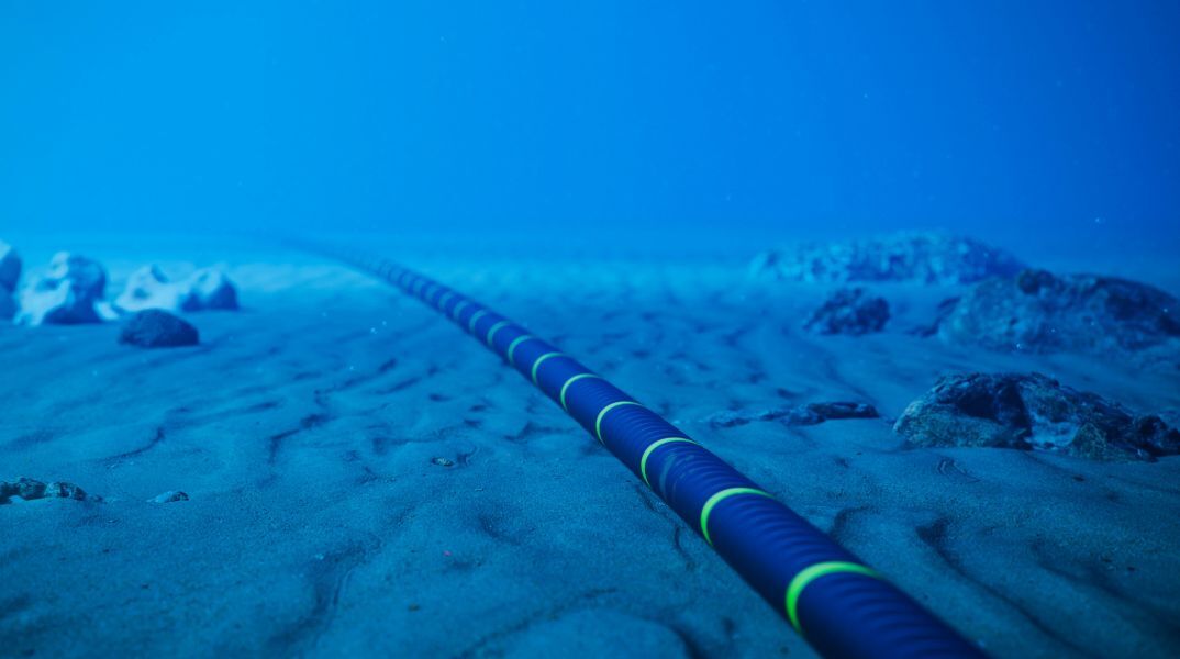 Κρήτη-Αττική: Η διασύνδεση καλύπτει πλέον όλο το νησί χωρίς θερμικές μονάδες - Μείωση κόστους και εντυπωσιακά περιβαλλοντικά οφέλη 