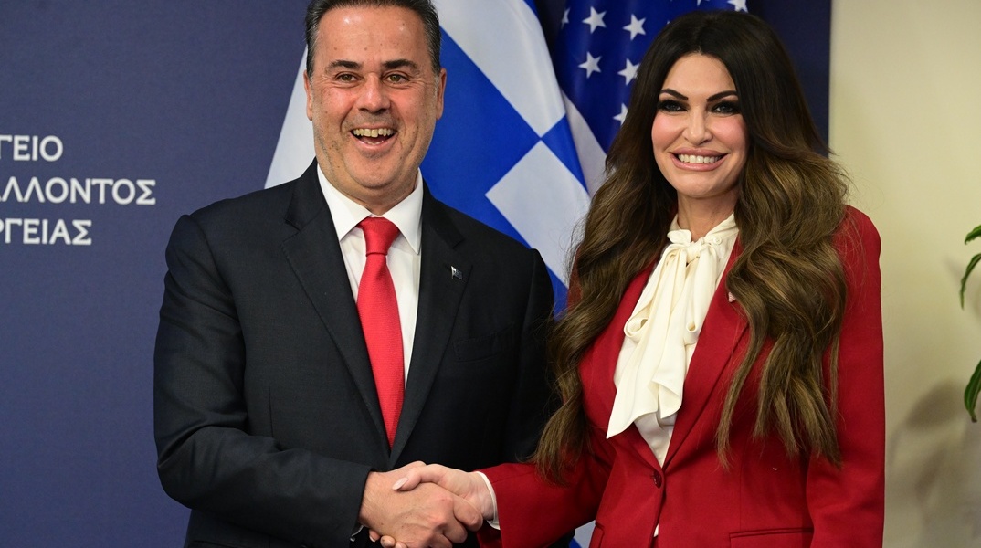 Σταύρος Παπασταύρου και Κίμπερλι Γκίλφοϊλ