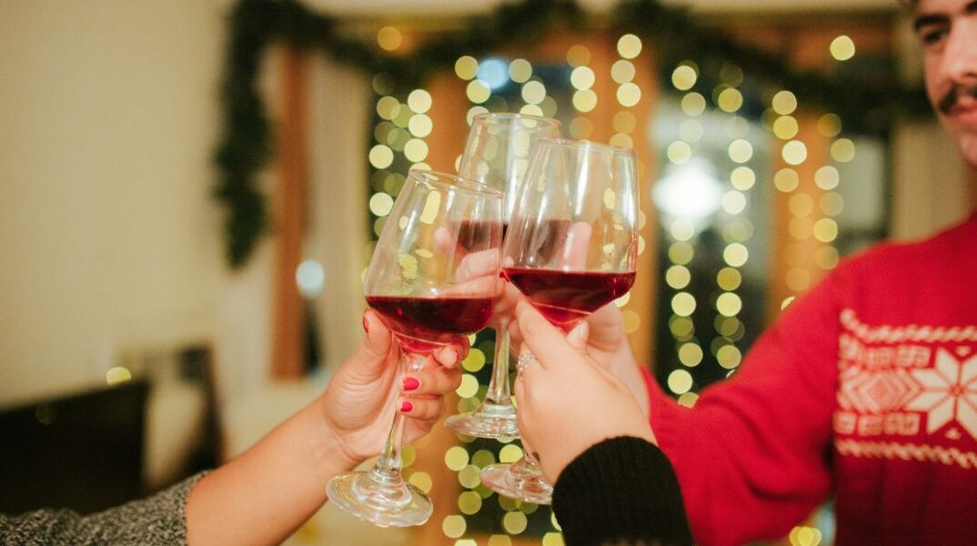 7 ετικέτες για τα γιορτινά τραπέζια που θα ταιριάξουν με τα πάντα