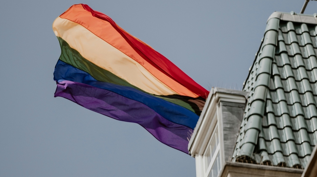 Οι επιχειρήσεις μειώνουν τη στήριξή τους προς τις εκδηλώσεις με Pride χαρακτήρα 