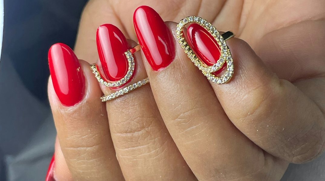 Αυτό το τρεντ στα νύχια εκφράζει πολύ κόσμο και φαίνεται ότι αποτελεί και οικονομικό δείκτη 