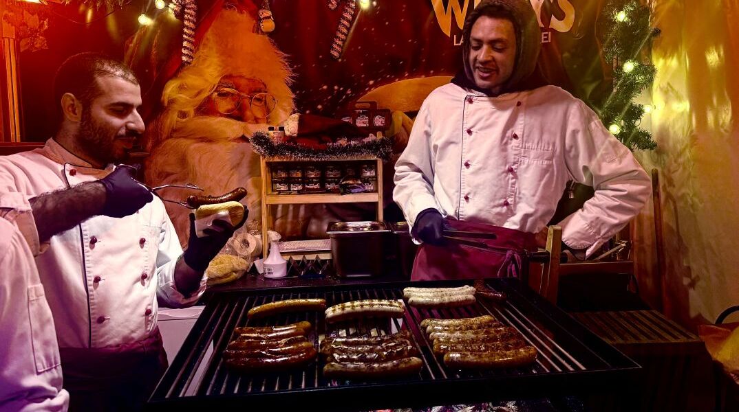 Λουκάνικα, μανιτάρια, Glühwein και χριστουγεννιάτικη μαγεία στο Weihnachtsmarkt του Βερολίνου