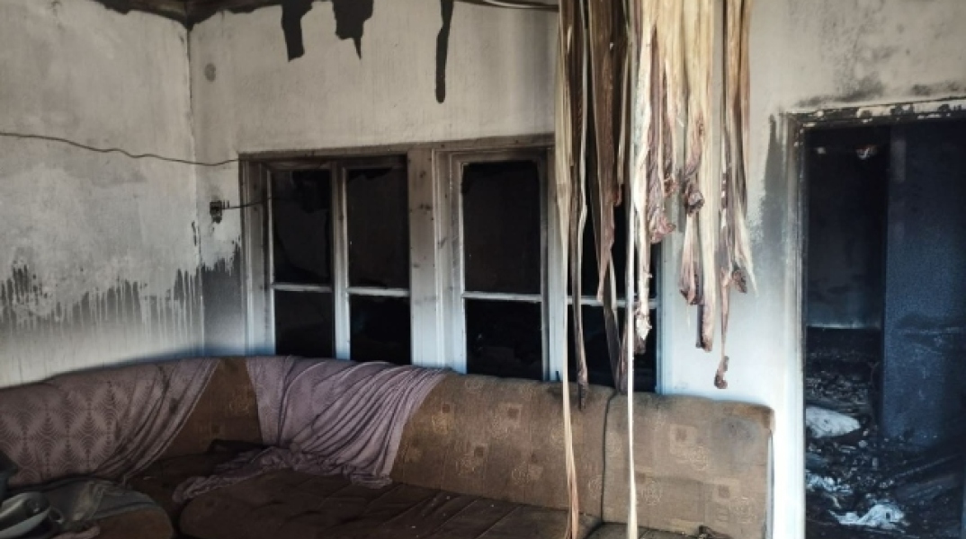 Φωτιά στο σπίτι στη Ροδόπη