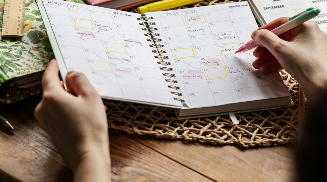 Αργίες 2026: Ποια είναι τα τριήμερα της νέας χρονιάς