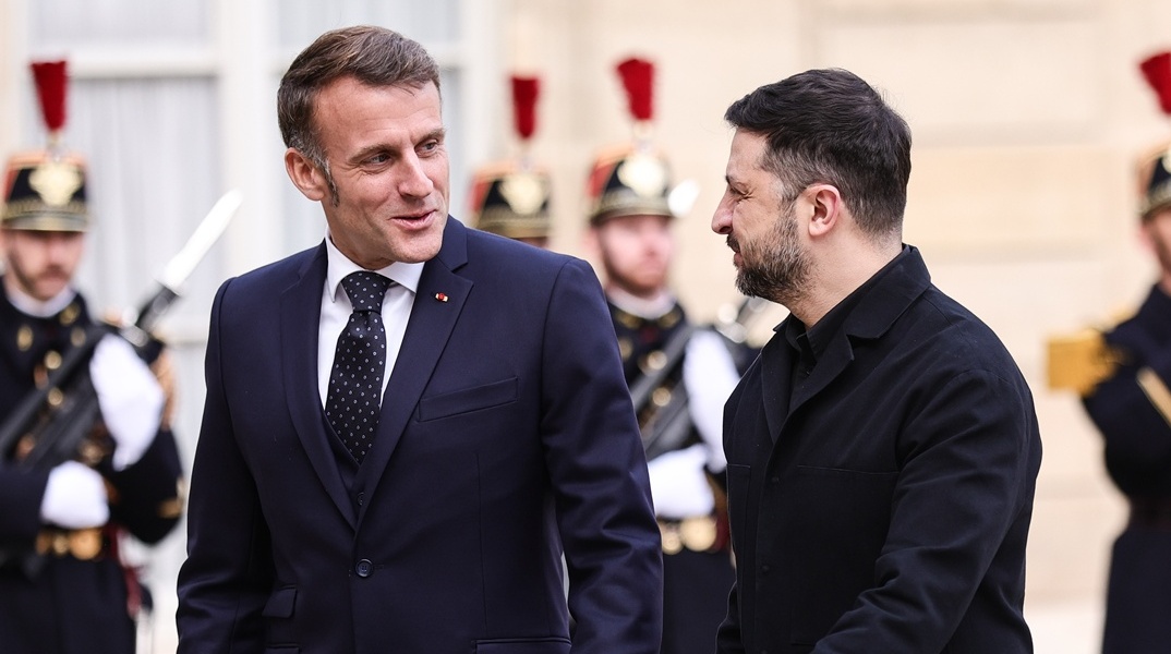 Εμανουέλ Μακρόν και Βολοντίμιρ Ζελένσκι