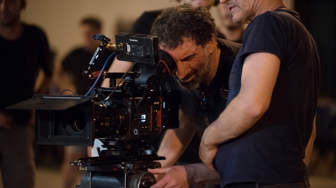 Η «Σπασμένη Φλέβα» του Γιάννη Οικονομίδη ξεπέρασε τα 141.000 εισιτήρια και απέδειξε ότι το ελληνικό arthouse μπορεί να βρει μαζικό κοινό