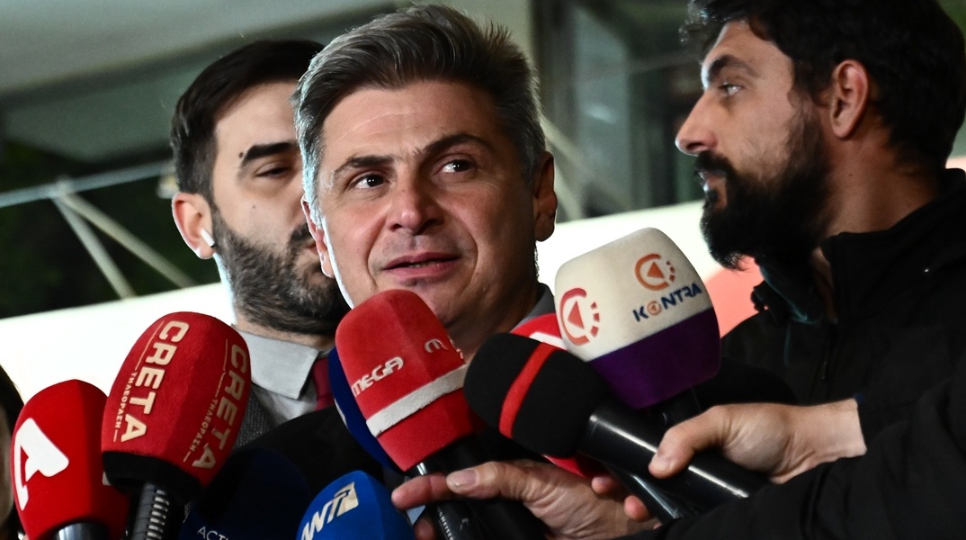 Νικόλας Φαραντούρης