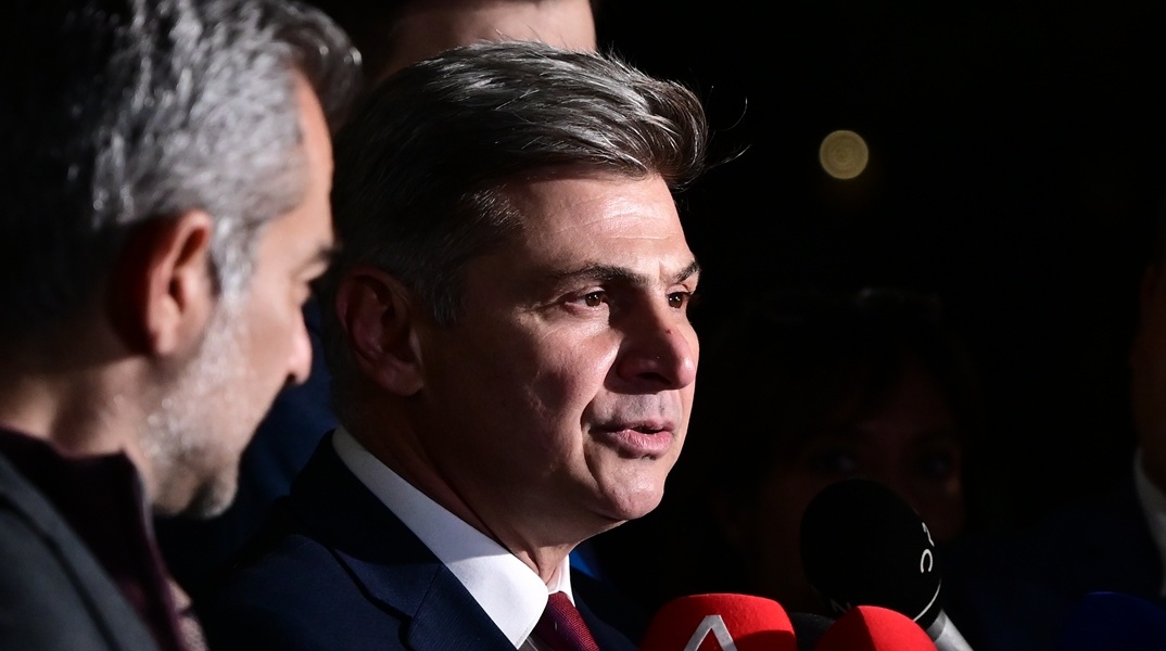 Νικόλας Φαραντούρης