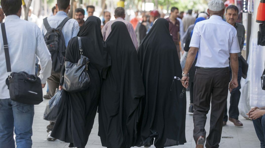 Η σιωπή των «προοδευτικών» απέναντι στο Ιράν