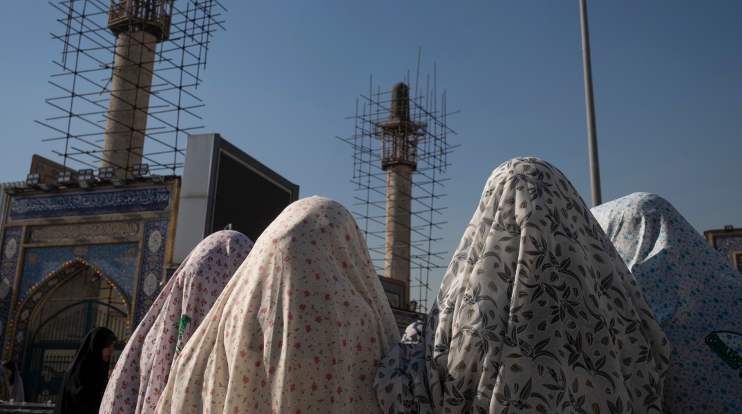 Ιράν: Η αιματηρή πραγματικότητα και η τυφλή ιδεοληψία του δήθεν προοδευτισμού