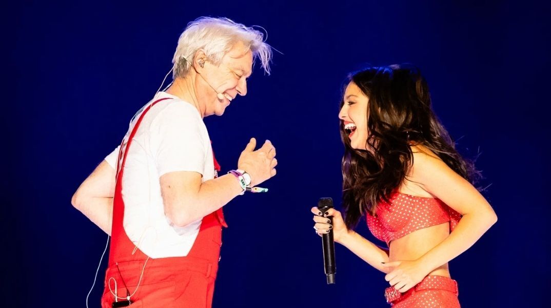 Ο Ντέιβιντ Μπερν «συναντά» ξανά την Ολίβια Ροντρίγκο