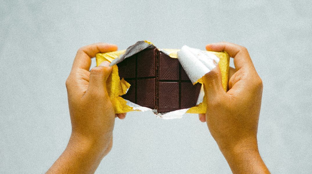 Μαύρη σοκολάτα: Είναι στ' αλήθεια πιο υγιεινή από τη γάλακτος;