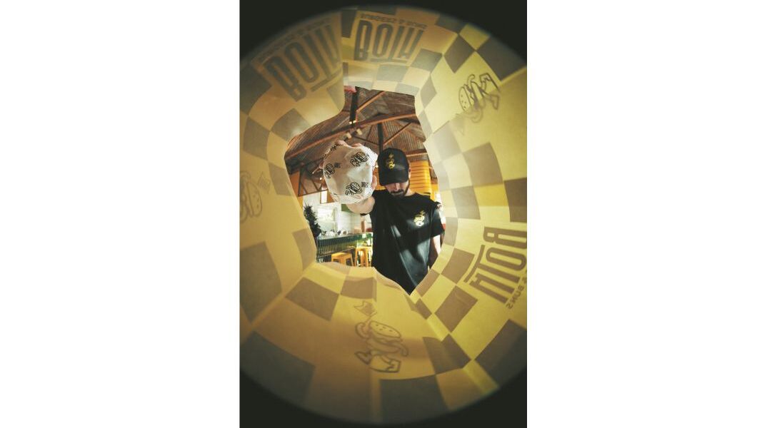 Both Burgers and Buns