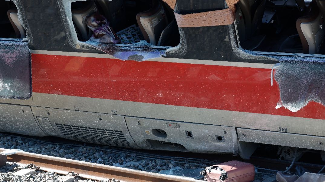 Ισπανία: 42 νεκροί, δεκάδες αγνοούμενοι - Στο μικροσκόπιο το δίκτυο υψηλής ταχύτητας AVE