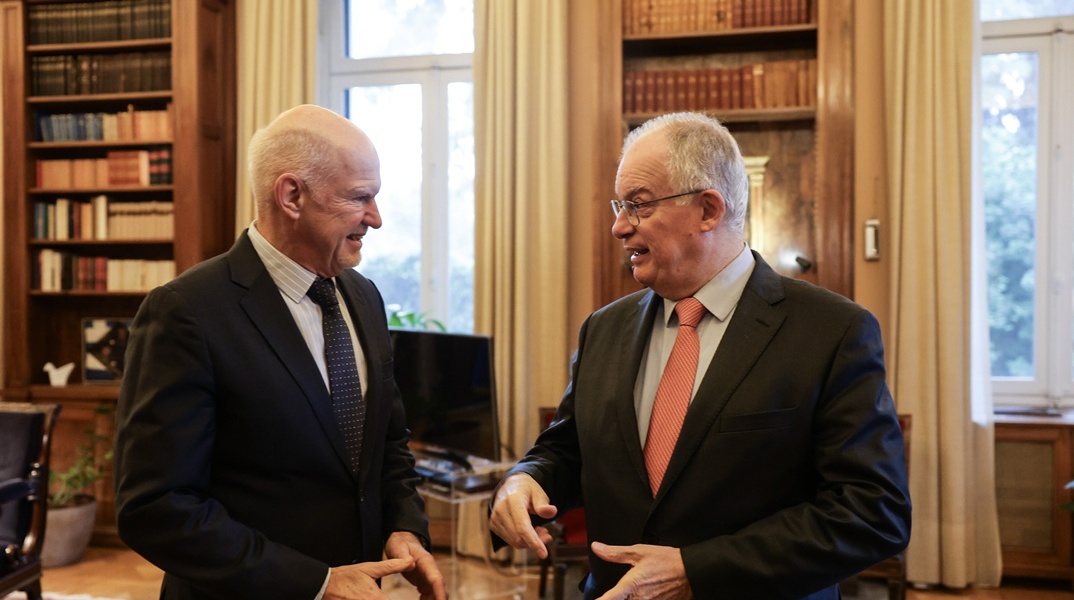 Συνάντηση Τασούλα – Παπανδρέου στο Προεδρικό Μέγαρο 