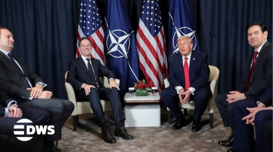 Ο Μάρκ Ρούτε και ο Ντόναλντ Τραμπ στη συνάντηση τους στο Νταβός