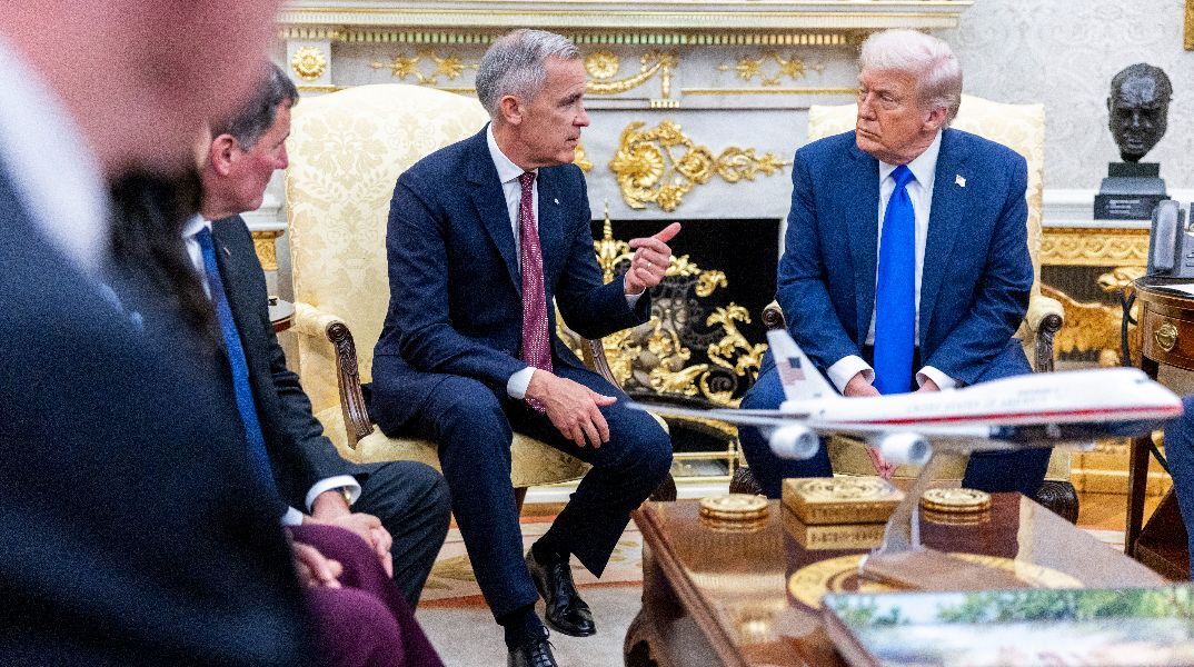 Με δασμούς 100% απειλεί τον Καναδά ο Τραμπ - «Η Κίνα θα φάει την χώρα ζωντανή»Με δασμούς 100% απειλεί τον Καναδά ο Τραμπ - «Η Κίνα θα φάει την χώρα ζωντανή»