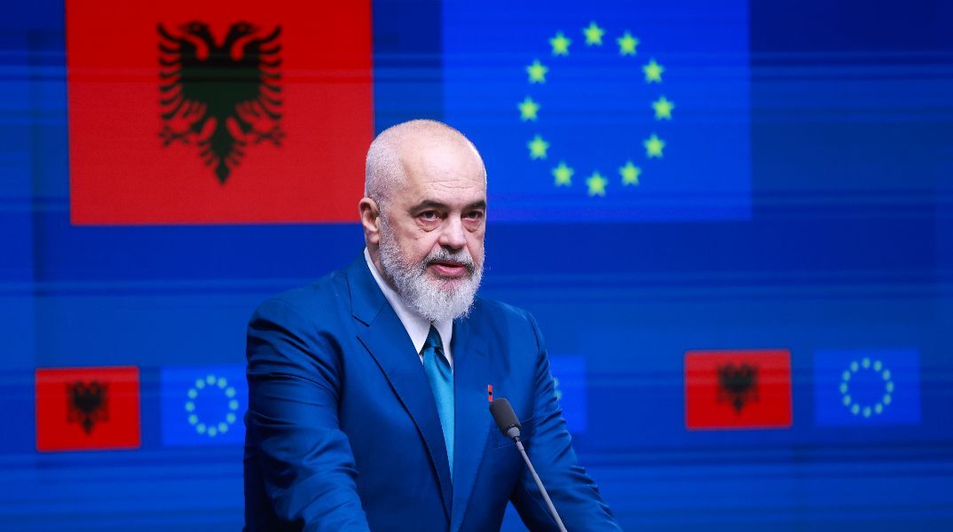 Έντι Ράμα: Σπούδασε στο Χάρβαρντ με ελληνική υποτροφία - «Αγνώμονας, αχάριστος» λέει η Τζαβέλλα 