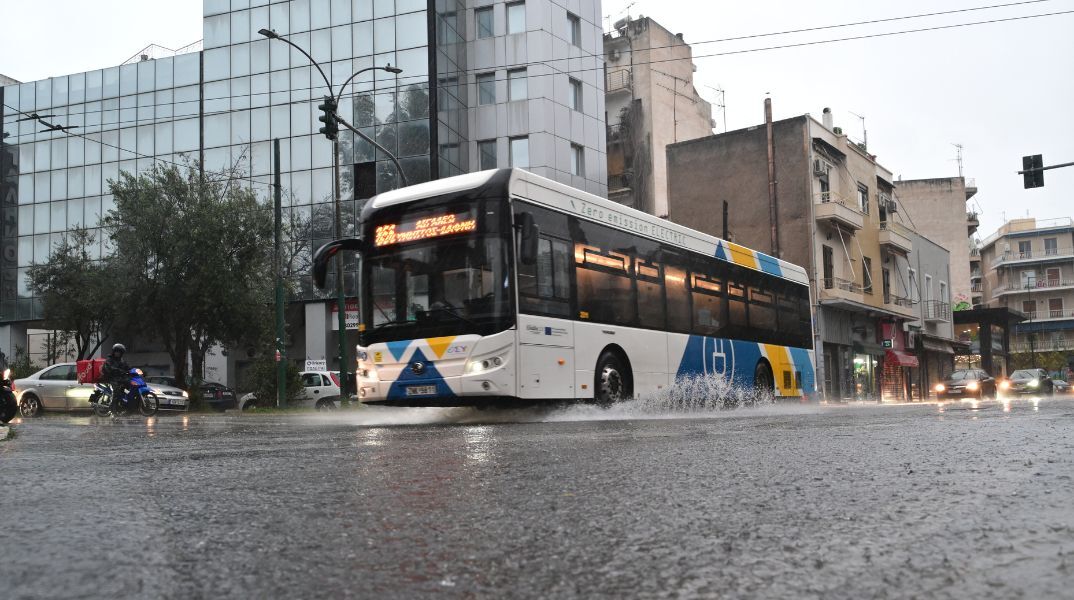 Έκτακτο δελτίο επιδείνωσης καιρού: Ισχυρές βροχές, καταιγίδες και θυελλώδεις άνεμοι αναμένονται τη Δευτέρα - Πορτοκαλί προειδοποίηση και για την Αττική