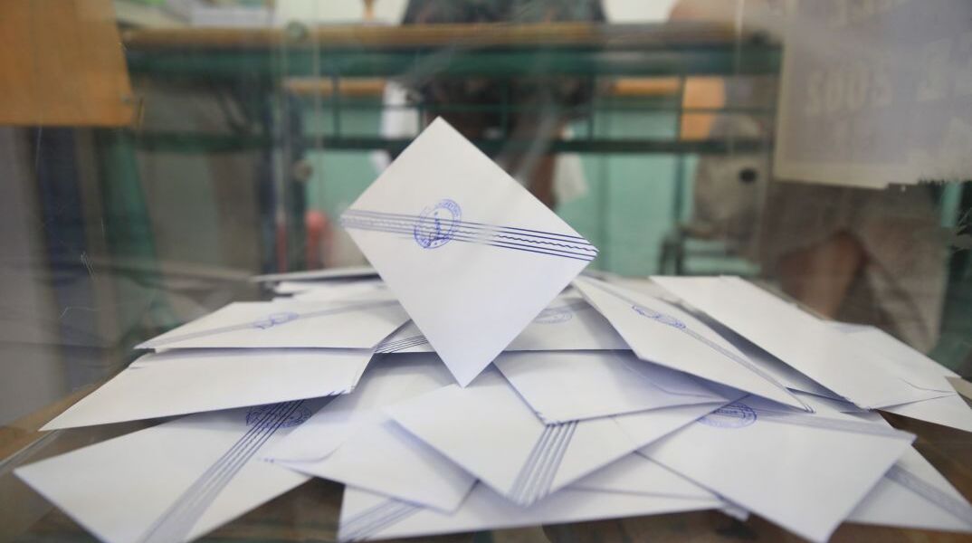 Κάλπη με ψηφοδέλτια