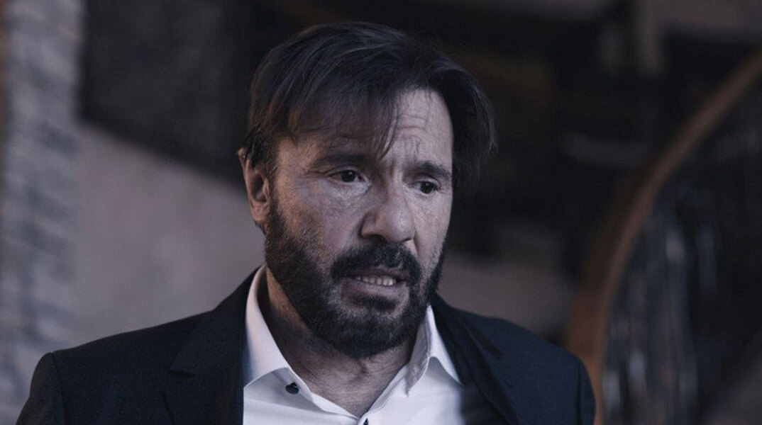 Στράτος Τζώρτζογλου, «Βροχή τα Βέλη»