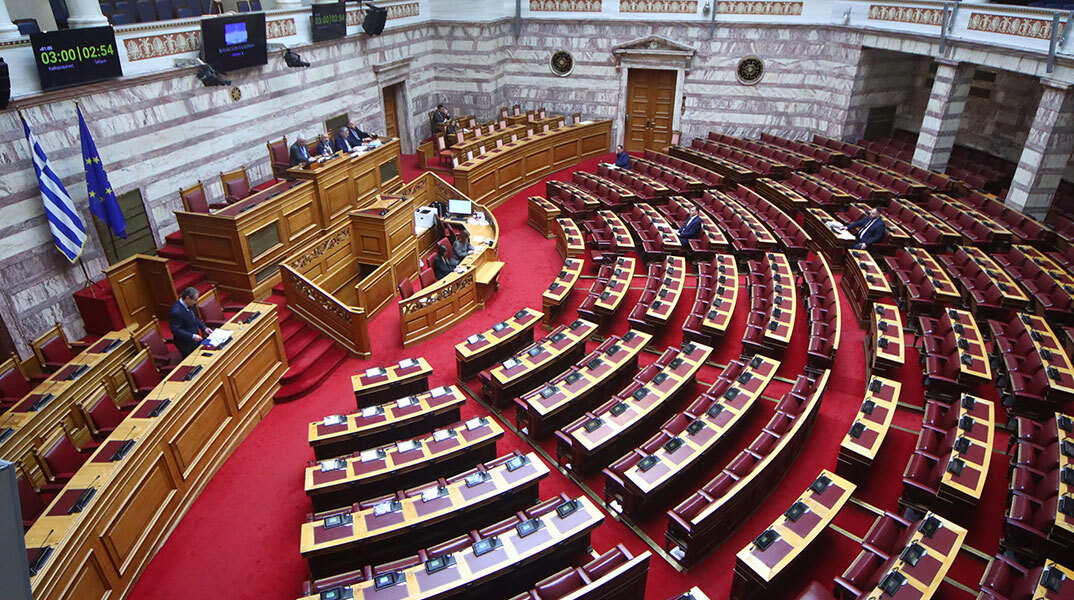 Η αντιπολίτευση σε πλήρη σύγχυση 