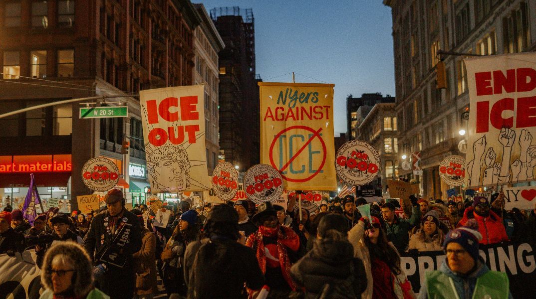 Explainer | Τι είναι η ICE - Η αμφιλεγόμενη δράση της υπό τις εντολές Τραμπ