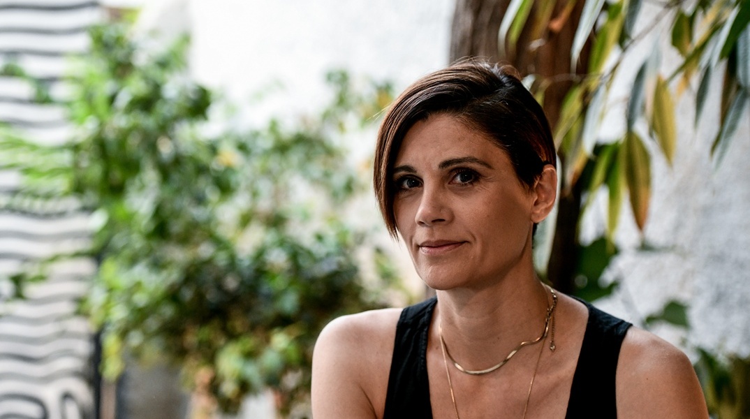 Άννα Μαρία Παπαχαραλάμπους