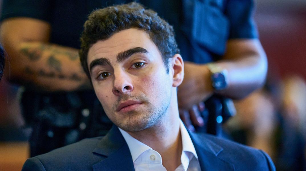 Σύλληψη 36χρονου στη Νέα Υόρκη - Υποδύθηκε πράκτορα του FBI με πλαστά έγγραφα, επιδιώκοντας την αποφυλάκιση του Λουίτζι Μαντζιόνε