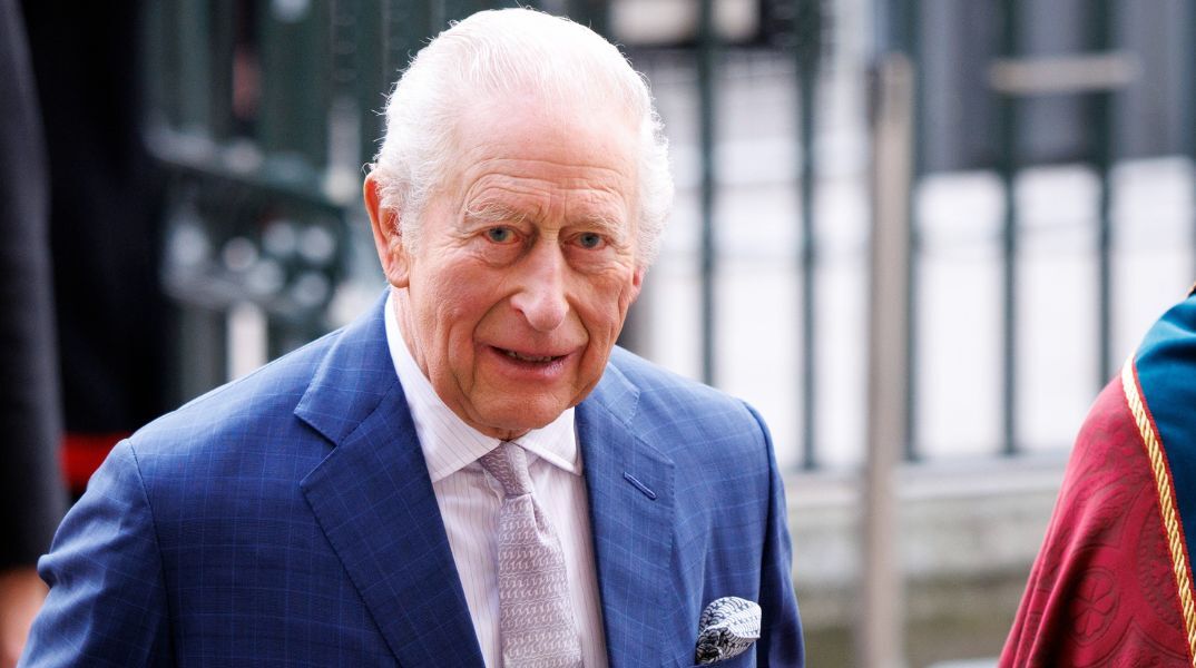 Βουλευτές, ειδικοί και οργανώσεις καλούν τον βασιλιά Κάρολο να ζητήσει επίσημη συγγνώμη για τη δουλεία, μετά από στοιχεία που εκθέτουν τον ρόλο της μοναρχίας.