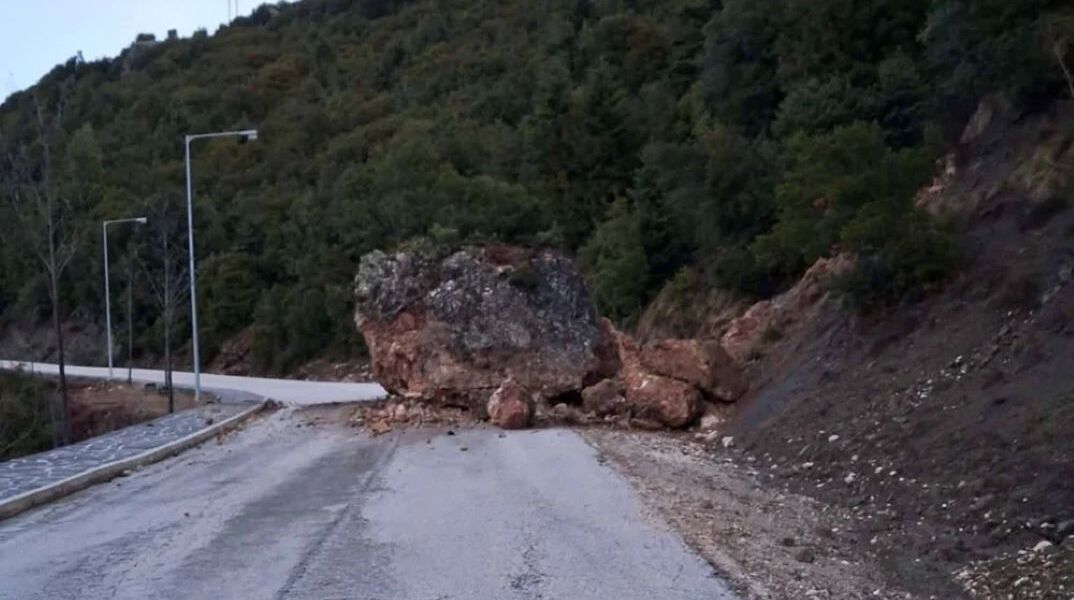 Πτώση βράχου