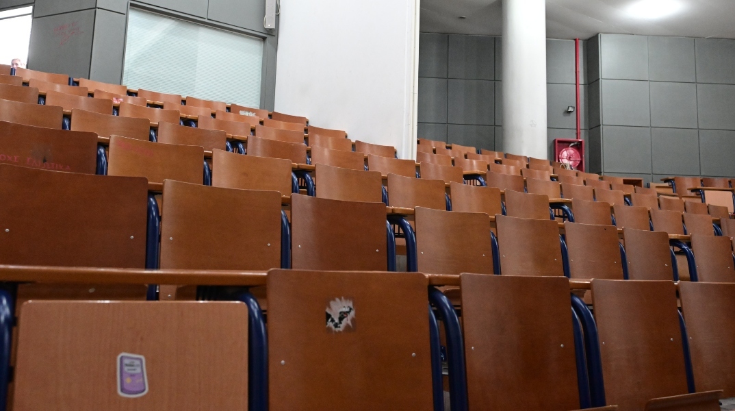 Έρευνα της Εθνικής Αρχής Ανώτατης Εκπαίδευσης: Ένας στους δύο φοιτητές δεν παρακολουθεί μαθήματα και εξετάσεις