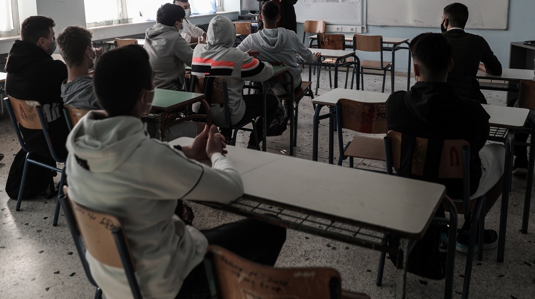 Μαθητές σε τάξη