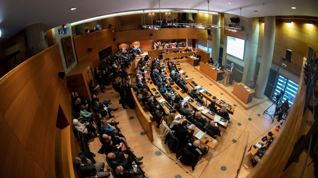 Σύγκρουση για τα δημοτικά ΜΜΕ Θεσσαλονίκης: Αλλαγή διοίκησης στη ΔΕΠΘΕ ζητά η παράταξη «Θεσσαλονίκη Για Όλους» - Καταγγελίες στο Δημοτικό Συμβούλιο