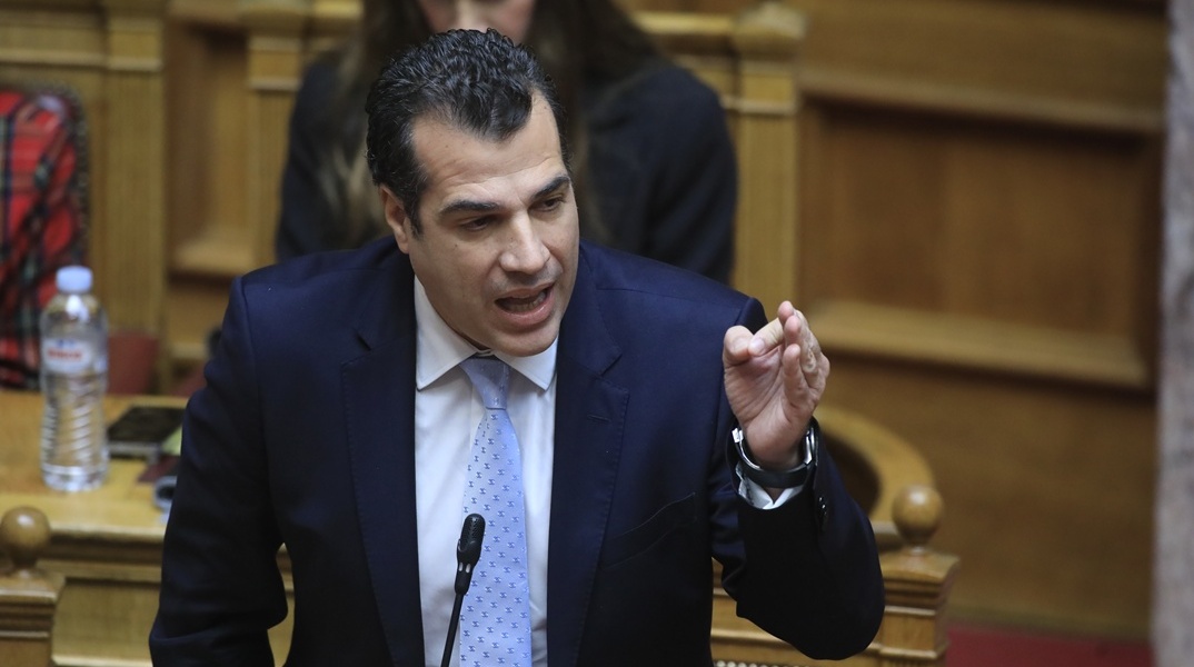 Ο υπουργός Μετανάστευσης και Ασύλου, Θάνος Πλεύρης