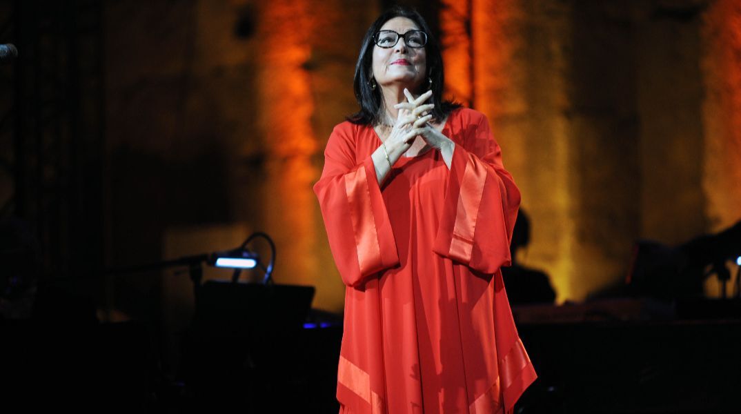 Η Νάνα Μούσχουρη