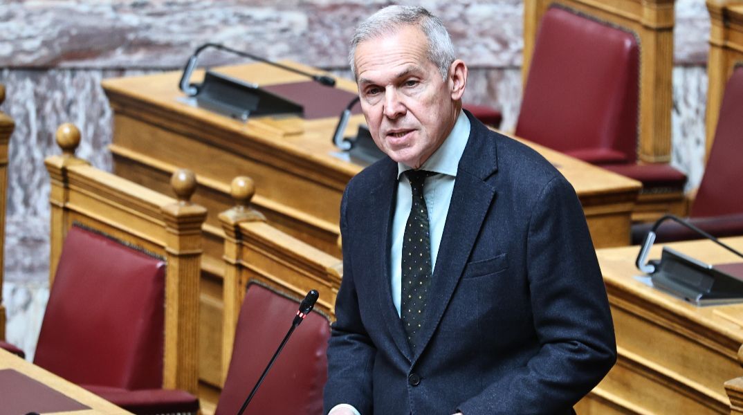 O υφυπουργός Άμυνας Θανάσης Δαβάκης