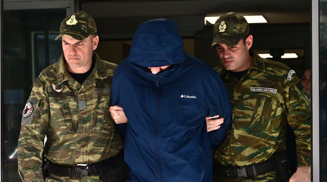 Υπόθεση κατασκοπείας: Απολογείται σήμερα ο 54χρονος σμήναρχος - «Στίβεν» το όνομα του Κινέζου πράκτορα