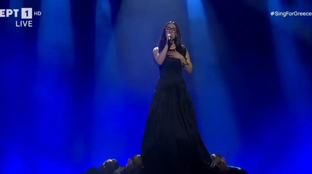 Eurovision 2026: Εντυπωσιακή η Κλαυδία - Τραγούδησε την Αστερομάτα στην έναρξη του «Sing for Greece 2026» 