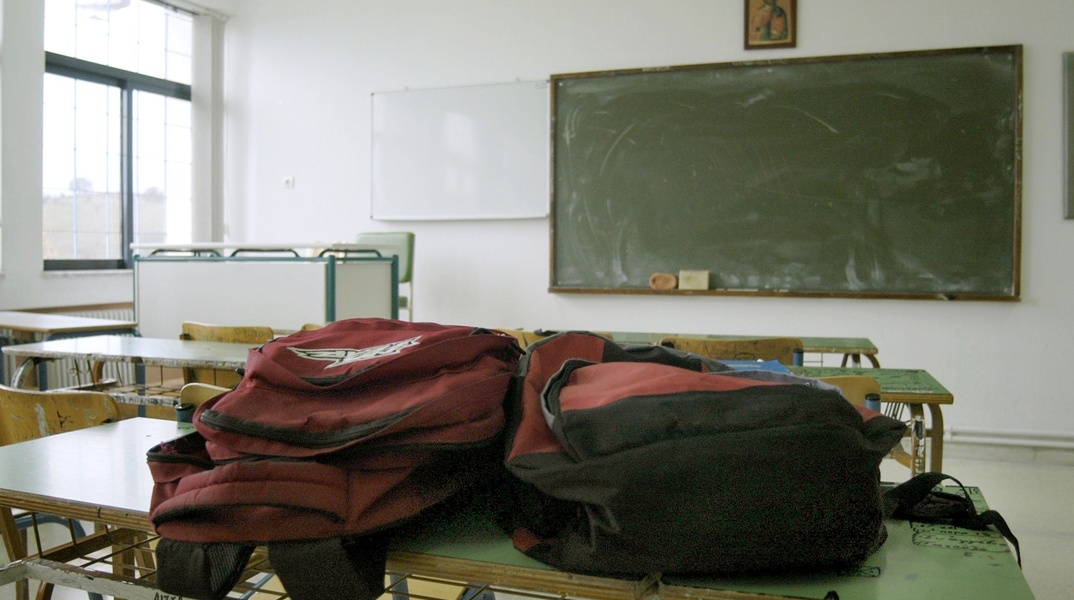 Θρανίο σε σχολική τάξη