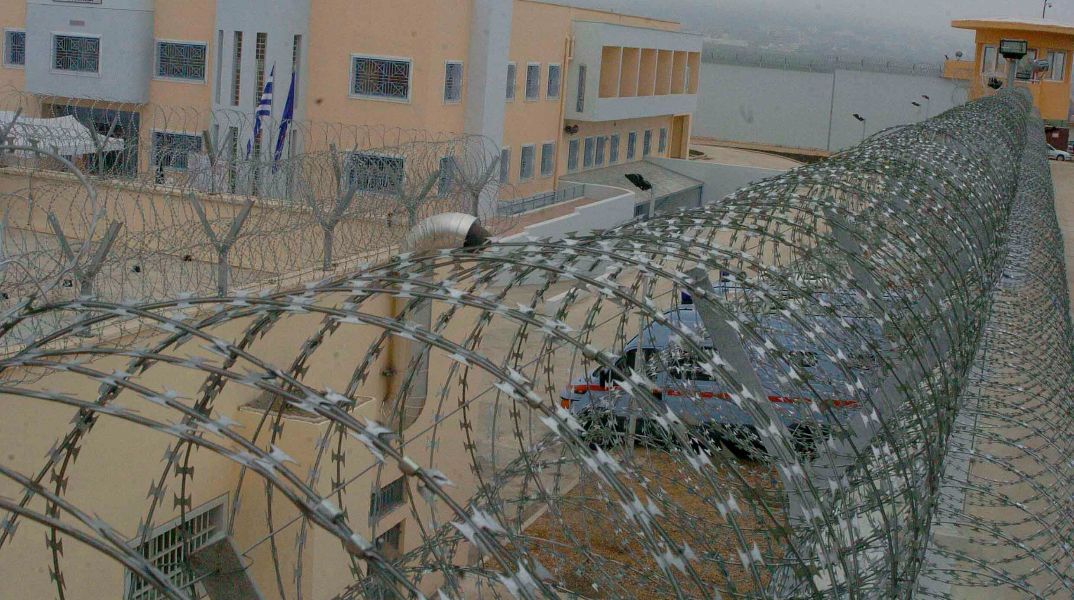 Δολοφονία ισοβίτη στις φυλακές Δομοκού: Συμβόλαιο θανάτου στο «τυφλό» σημείο εξετάζουν οι Αρχές