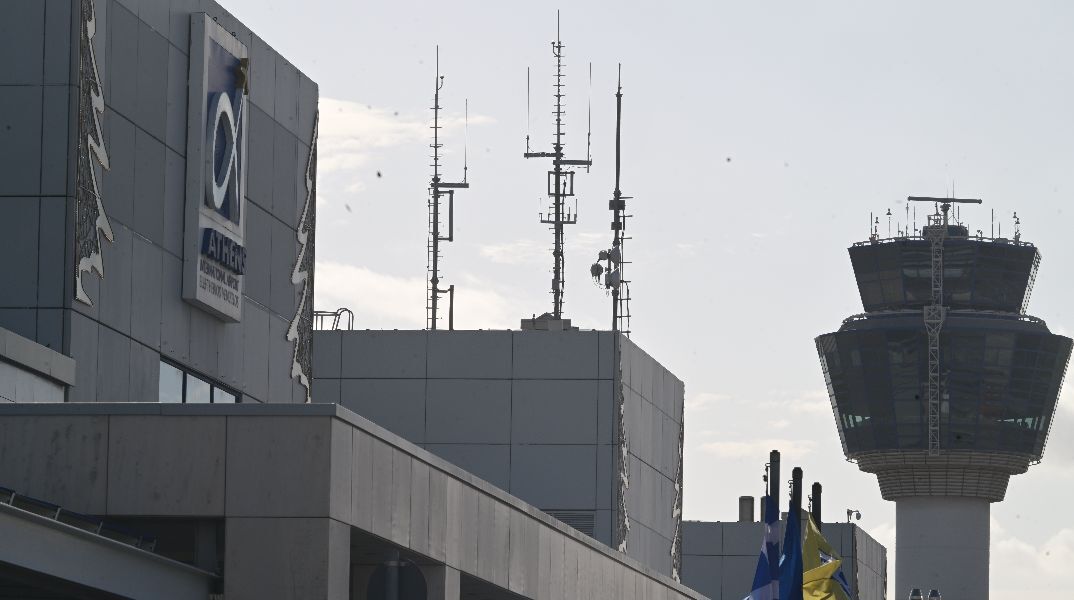 Ελεγκτές Εναέριας Κυκλοφορίας: Με ένα μόνο ραντάρ η Προσέγγιση Αθηνών αντί για τρία