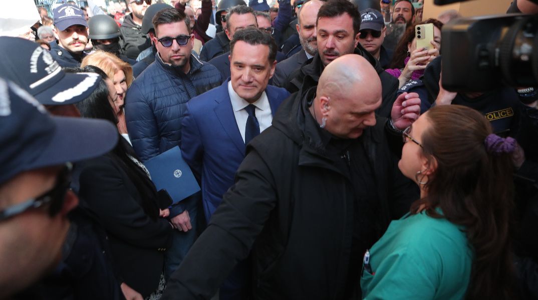 Γεωργιάδης: «Κινδύνεψε η σωματική μου ακεραιότητα» - Όσα είπε για τα  επεισόδια στο νοσοκομείο Νίκαιας