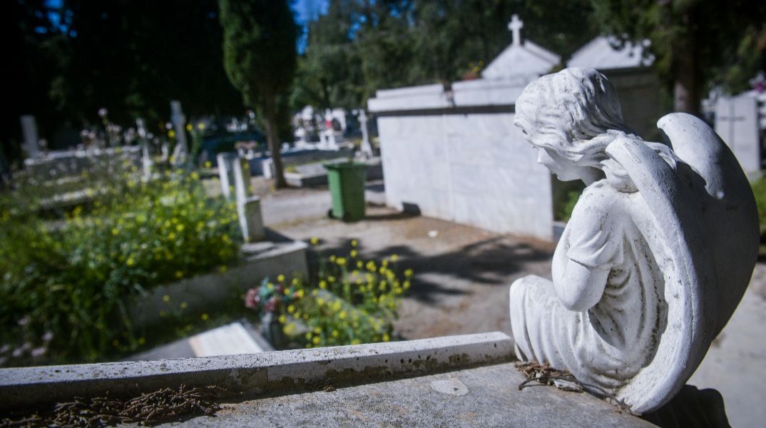 Καβάλα: Θα γίνει εκταφή 150 σορών - Δεν έχουν αποσυντεθεί λόγω κορονοϊού εδώ και 5 χρόνια