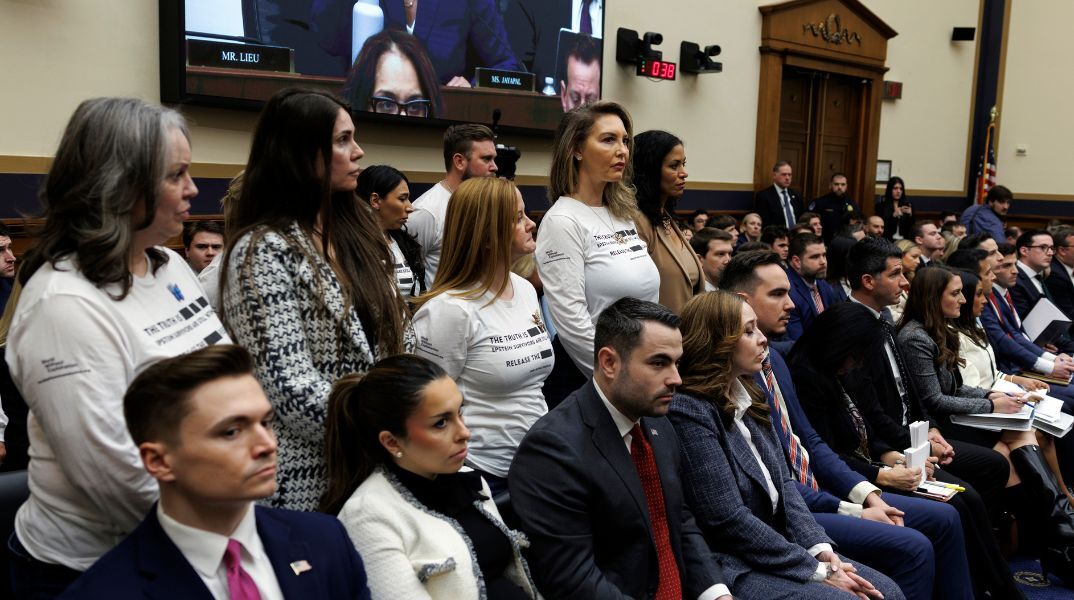 Το Ίδρυμα του Τζέφρι Έπσταϊν καταβάλει 35 εκατ. δολάρια για αγωγή επιζωσών - Συνεργάτες του κατηγορούνται ότι διευκόλυναν τη διακίνηση και κακοποίηση γυναικών